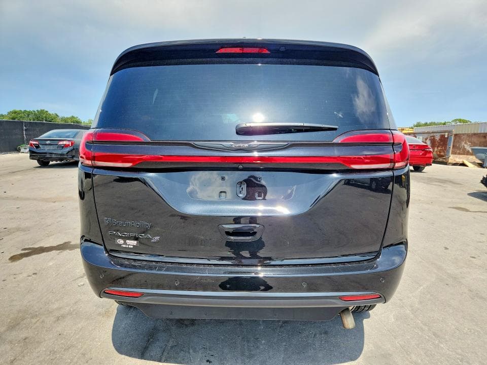 2024 CHRYSLER PACIFICA TOURING L 6