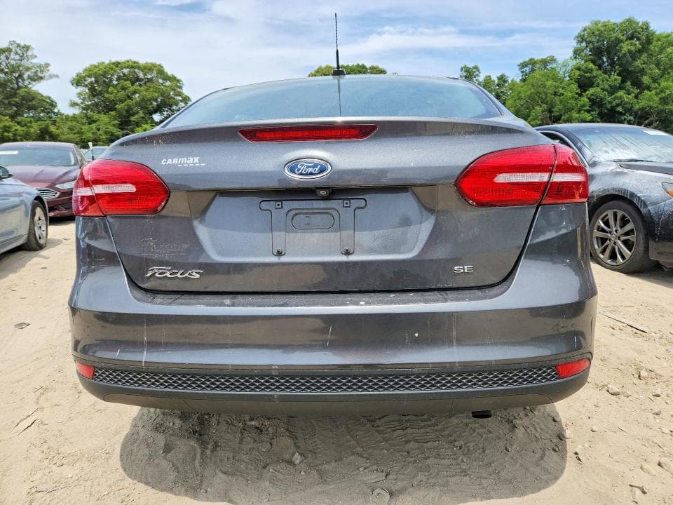 2017 FORD FOCUS SE 6