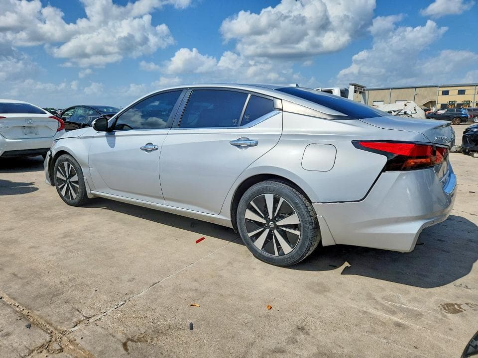 2021 NISSAN ALTIMA SV 2