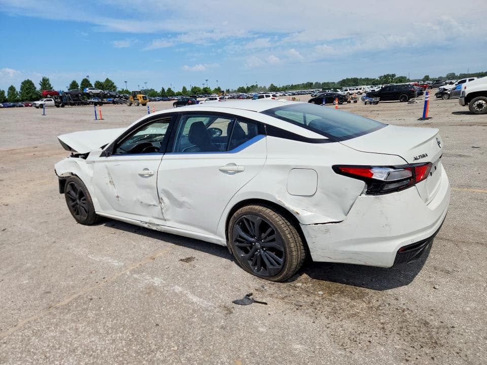 2023 NISSAN ALTIMA SR 2