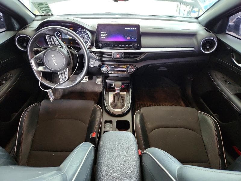 2024 KIA FORTE GT LINE 8