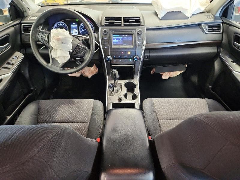 2017 TOYOTA CAMRY LE 8
