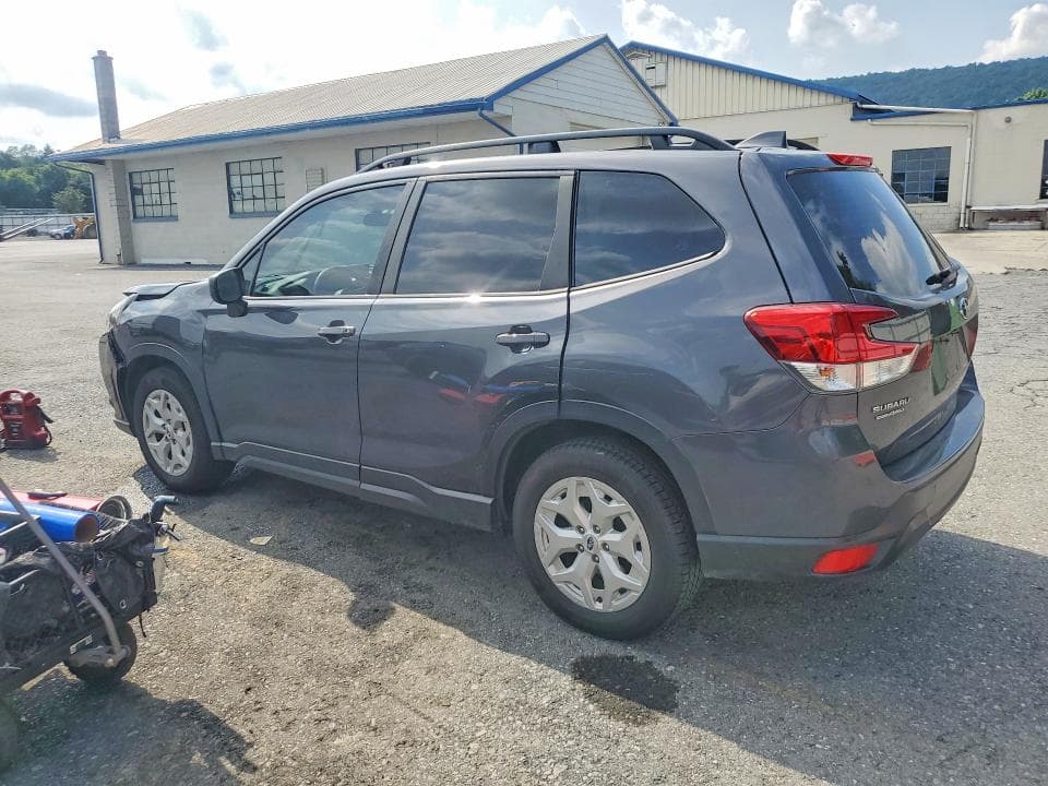 2022 SUBARU FORESTER 2