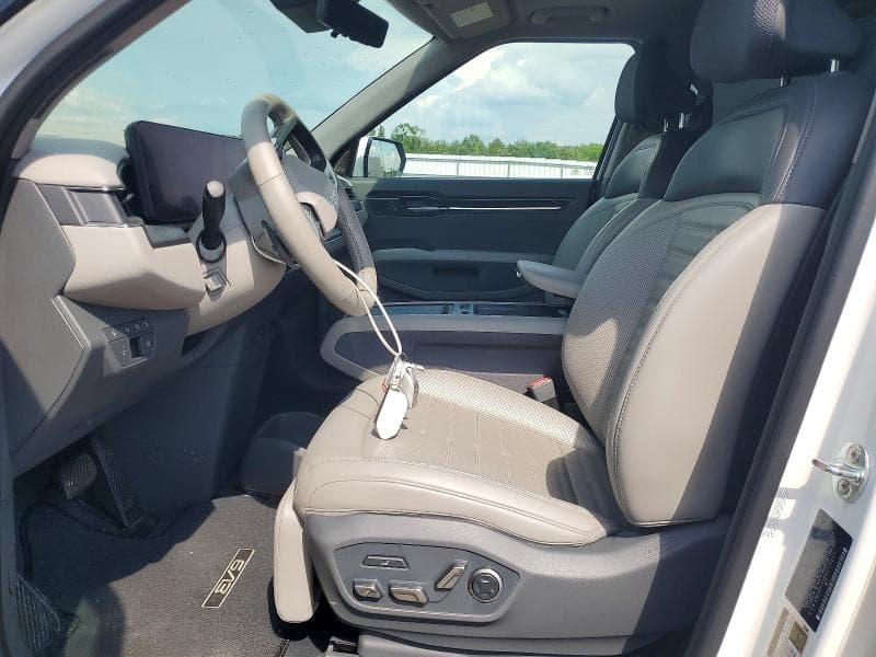 2024 KIA EV9 LAND 7