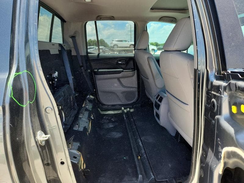 2019 HONDA RIDGELINE 19