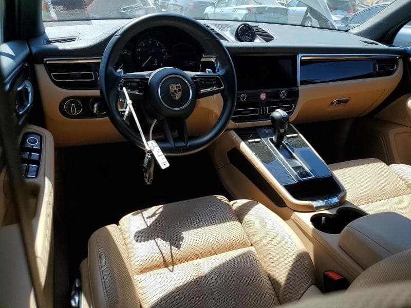 2023 PORSCHE MACAN BASE 8