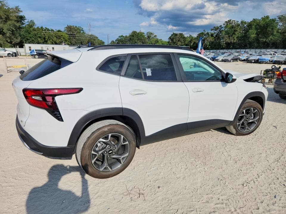 2025 CHEVROLET TRAX 1LT 3