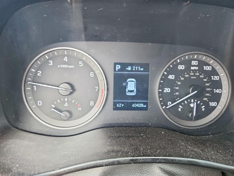 2020 HYUNDAI TUCSON SE 9