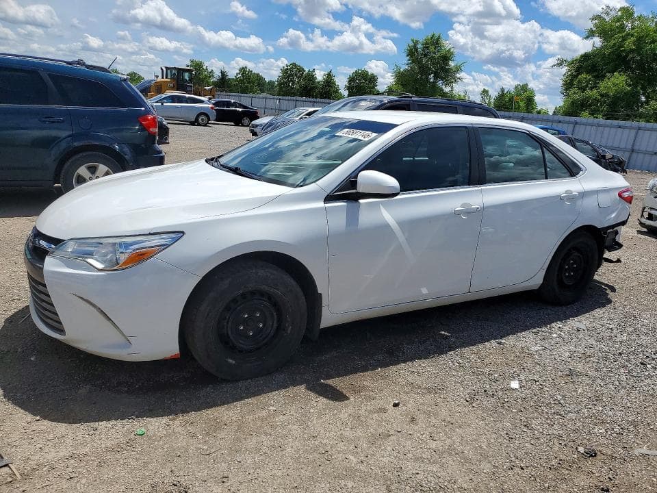 2016 TOYOTA CAMRY