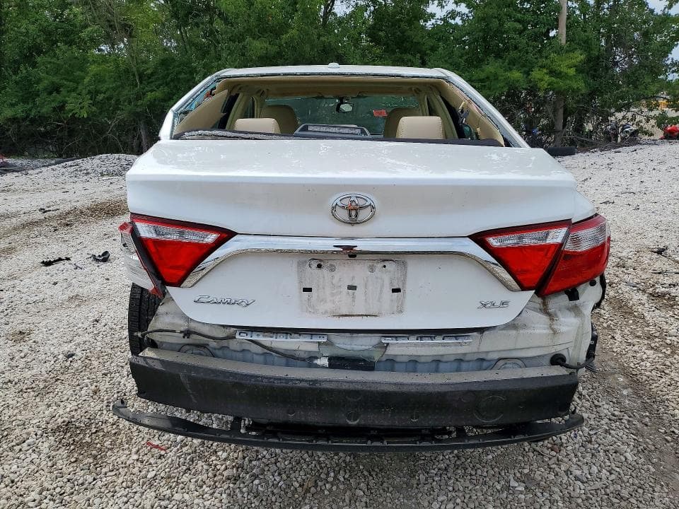 2017 TOYOTA CAMRY XLE 6