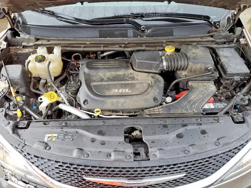 2017 CHRYSLER PACIFICA 12