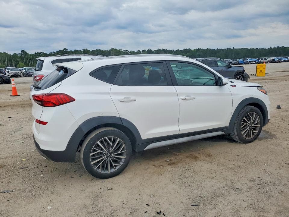 2021 HYUNDAI TUCSON SEL 3