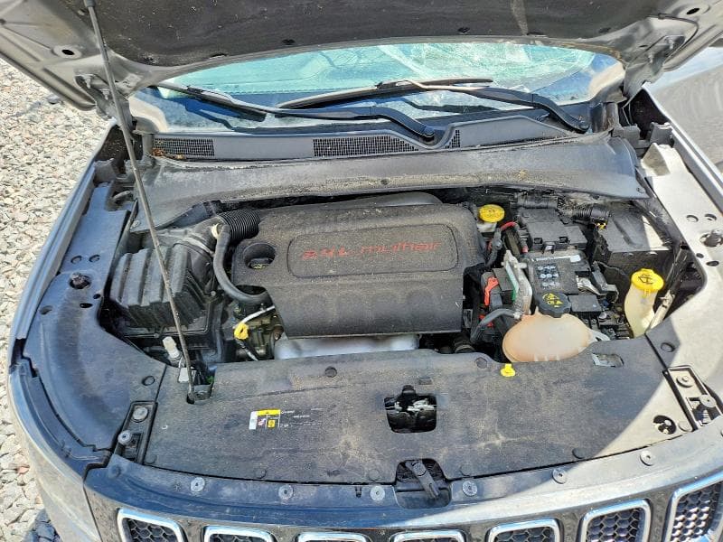 2018 JEEP COMPASS LATITUDE 11