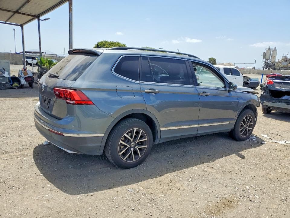 2021 VOLKSWAGEN TIGUAN SE 3