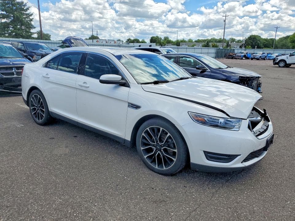 2017 FORD TAURUS SEL 4