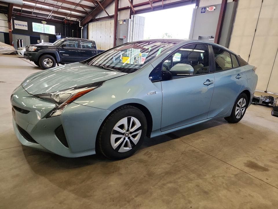 2016 TOYOTA PRIUS