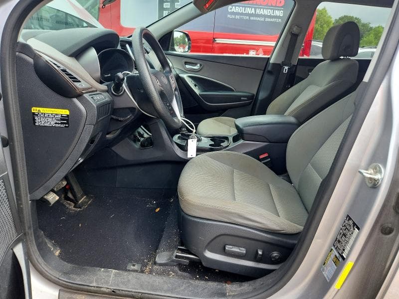 2017 HYUNDAI SANTA FE SE 7