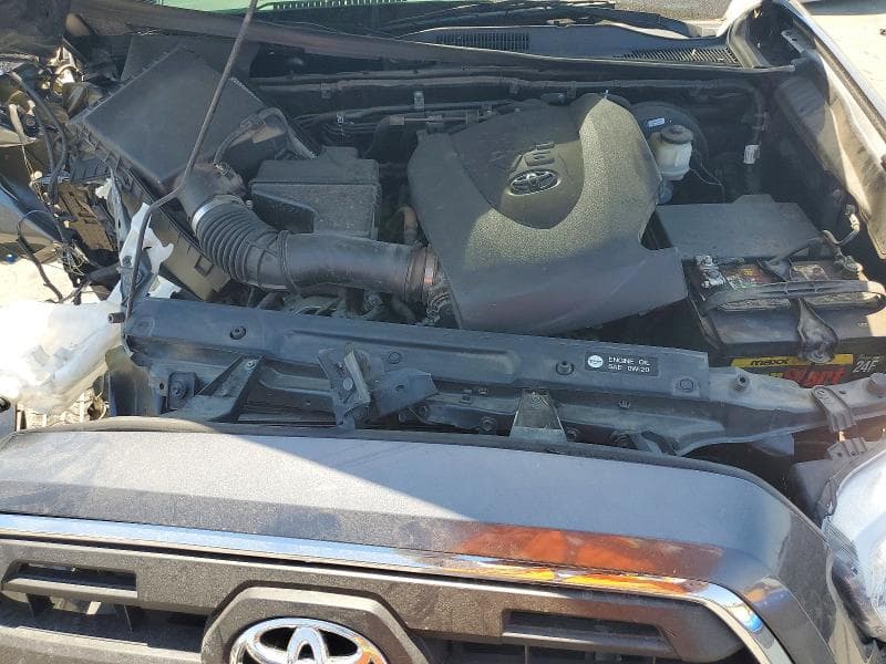 2017 TOYOTA TACOMA SR5 V6 11