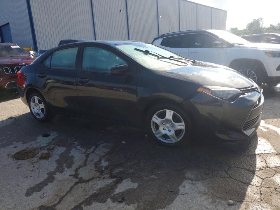 2018 TOYOTA COROLLA LE 4