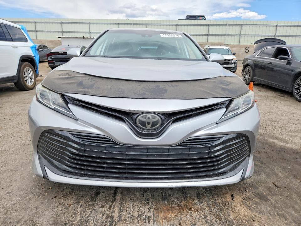 2020 TOYOTA CAMRY LE 5