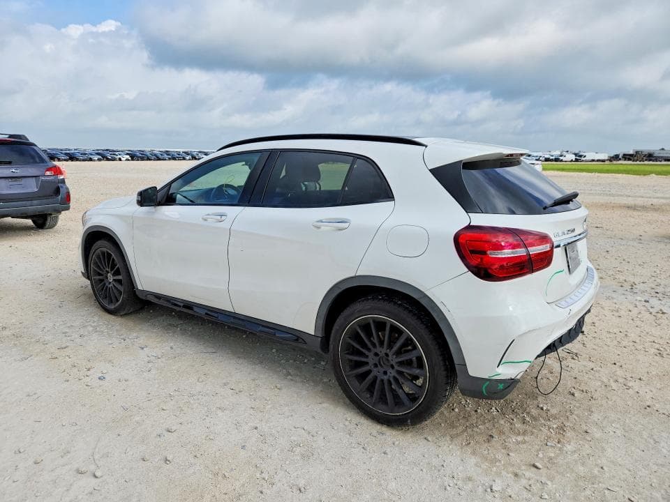 2020 MERCEDES-BENZ GLA 250 2