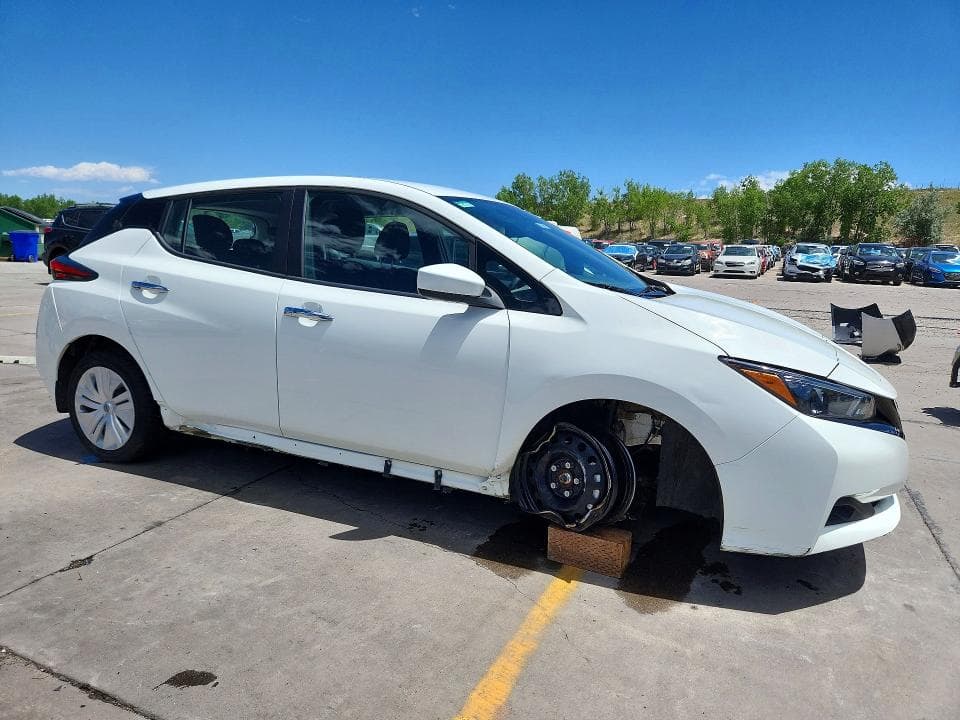 2025 NISSAN LEAF S 4