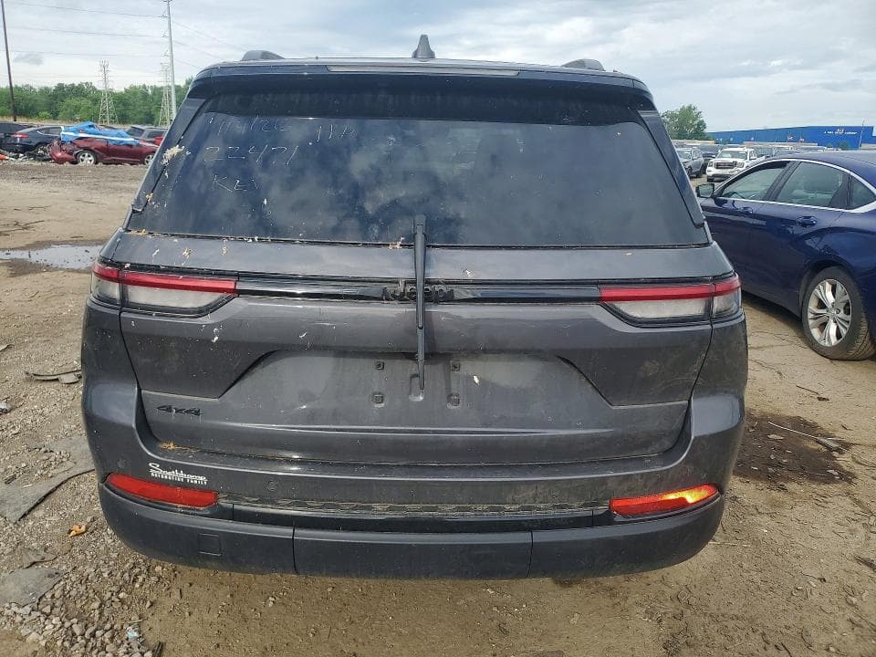 2024 JEEP GRAND CHEROKEE LAREDO 6