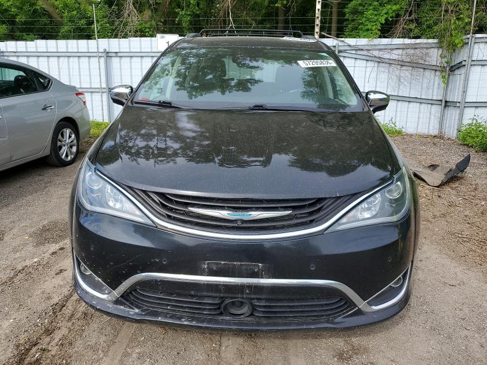 2019 CHRYSLER PACIFICA HYBRID LIMITED 5
