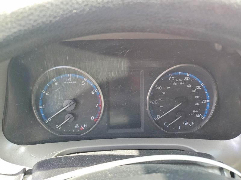 2018 TOYOTA RAV4 LE 9