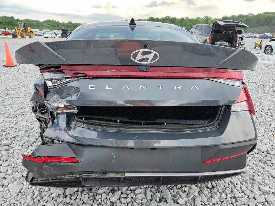 2024 HYUNDAI ELANTRA SEL 6