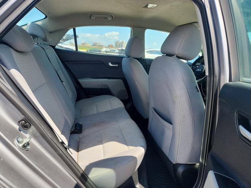 2023 KIA RIO S 10