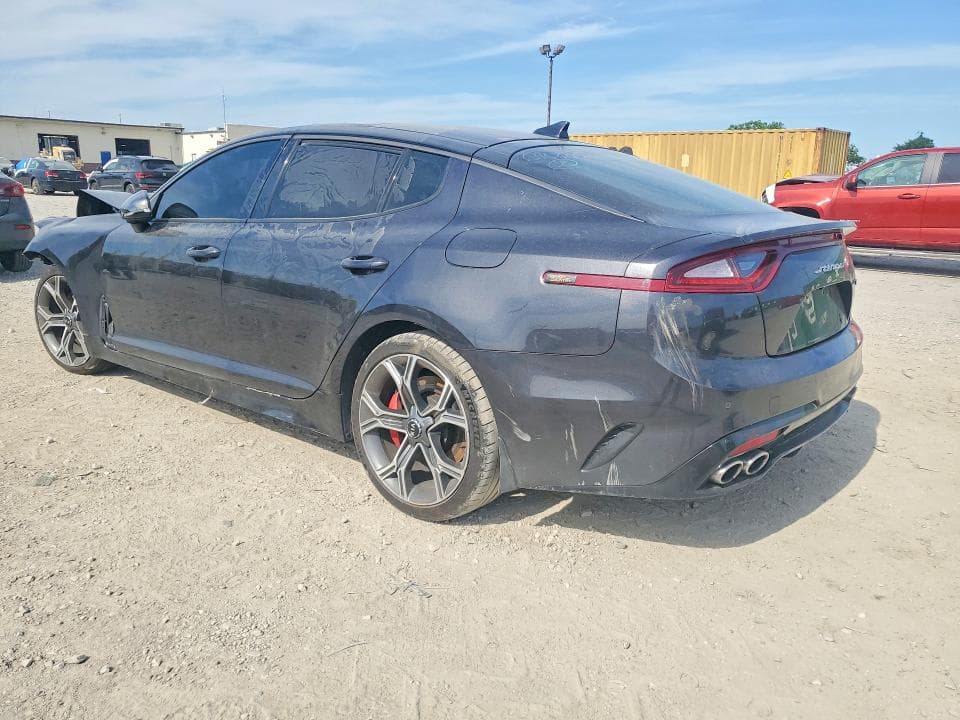2021 KIA STINGER GT2 2