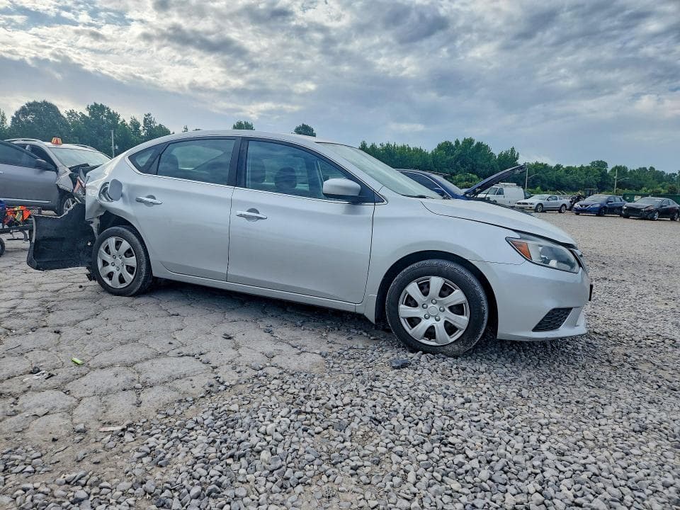 2017 NISSAN SENTRA S 4