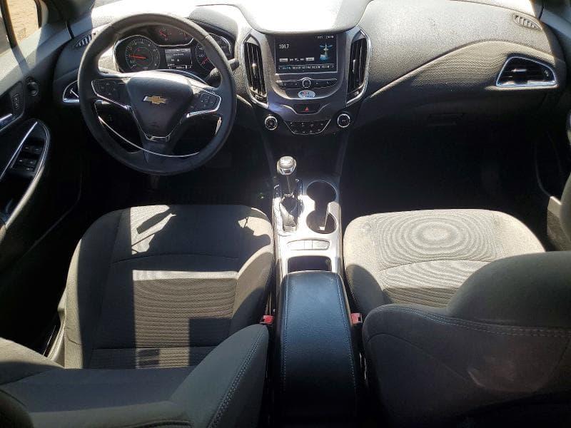 2017 CHEVROLET CRUZE LT 8