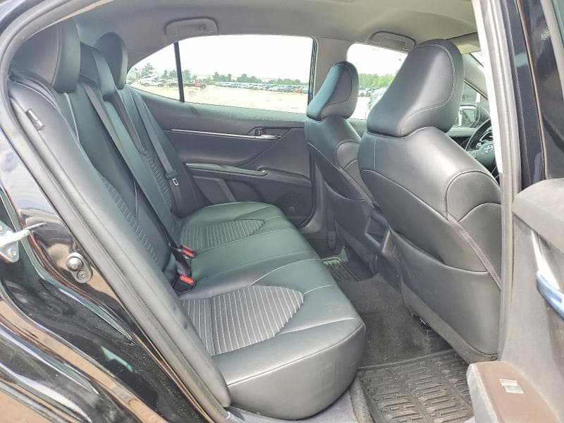 2022 TOYOTA CAMRY SE 10