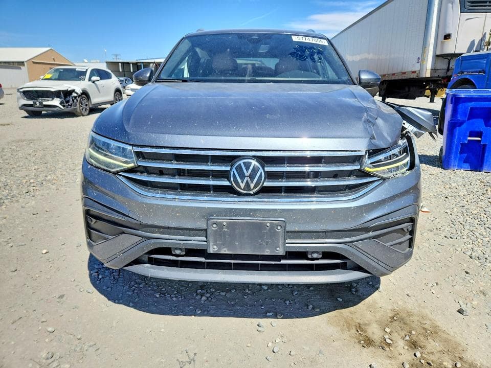 2022 VOLKSWAGEN TIGUAN SE 5