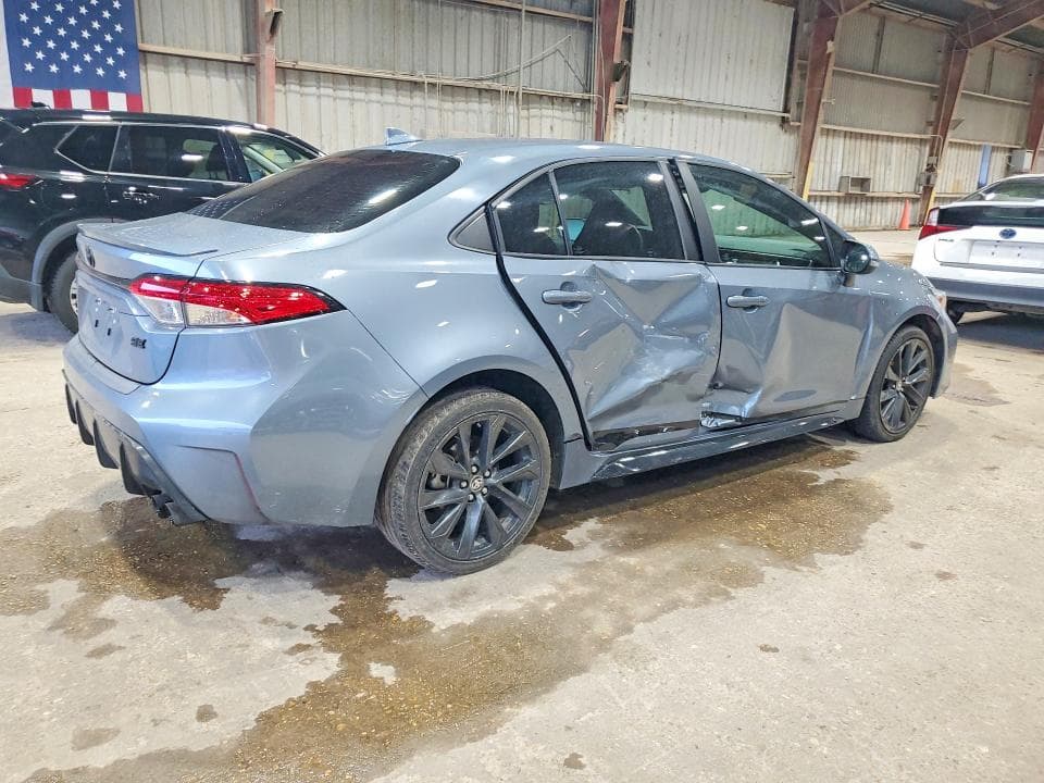 2023 TOYOTA COROLLA SE 3