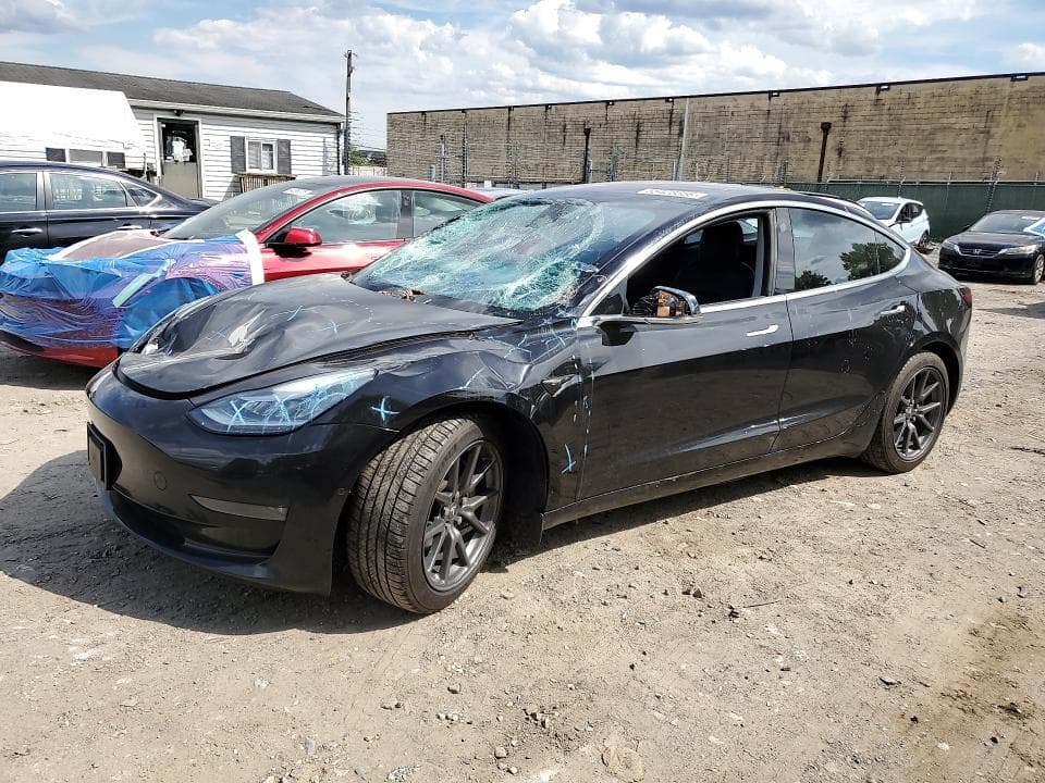 2018 TESLA MODEL 3