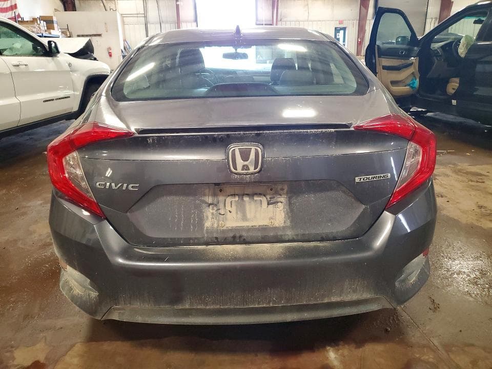 2018 HONDA CIVIC TOURING 6