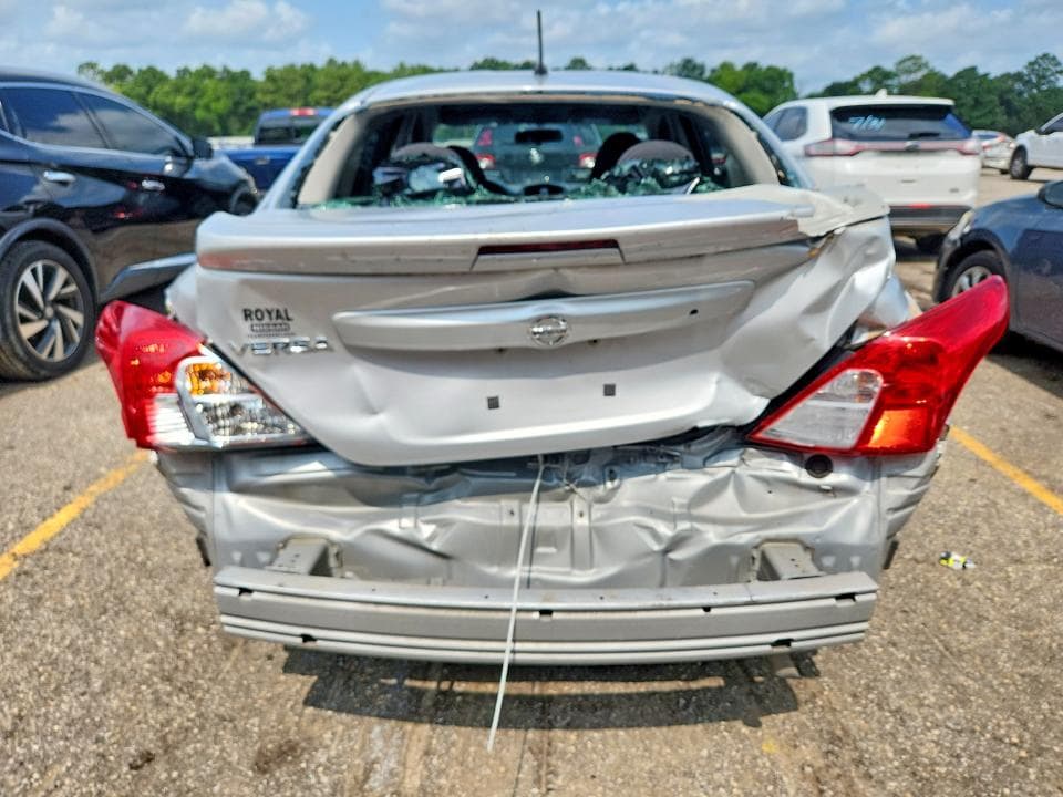 2018 NISSAN VERSA S PLUS 6
