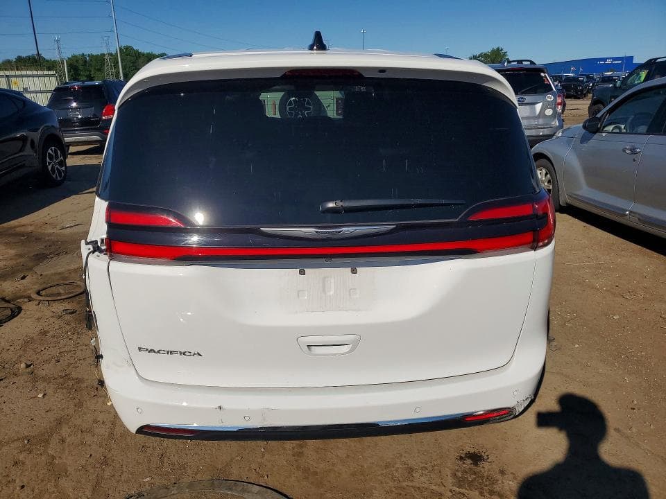 2025 CHRYSLER PACIFICA SELECT 6