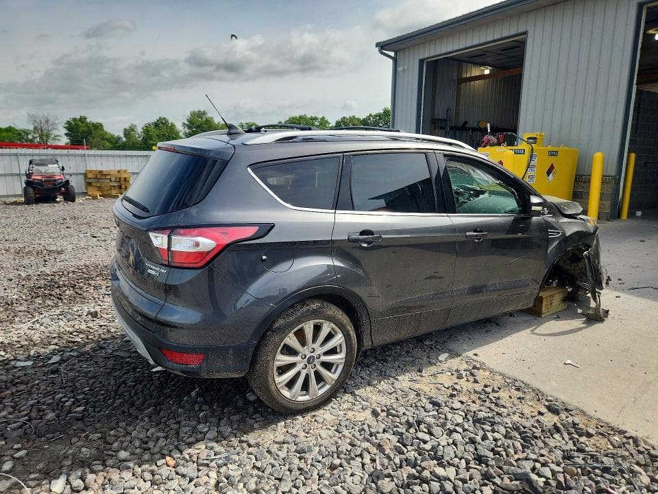 2018 FORD ESCAPE TITANIUM 3