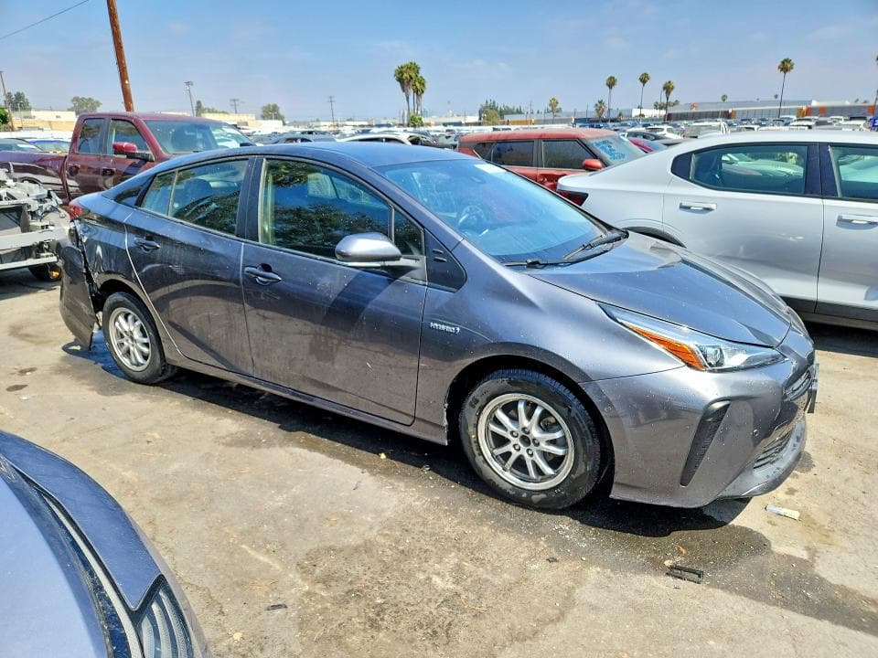 2021 TOYOTA PRIUS LE 4