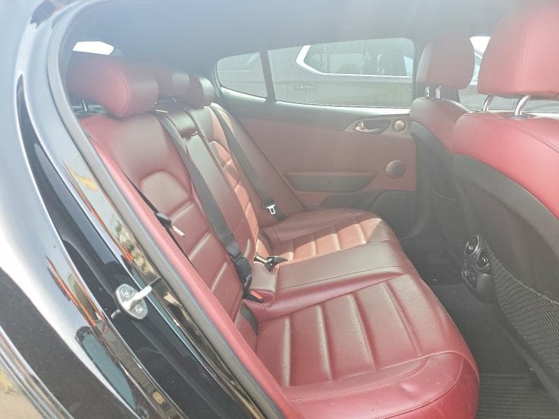 2018 KIA STINGER GT2 10