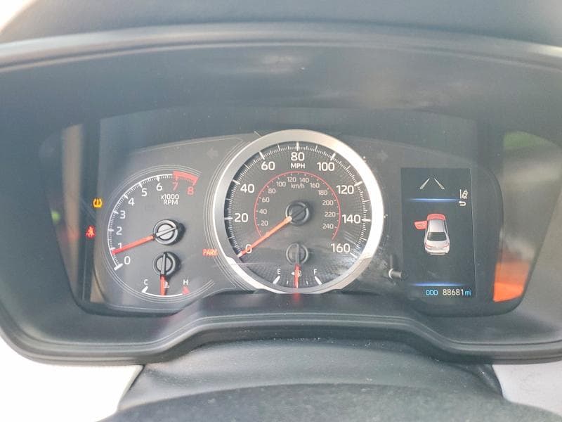 2022 TOYOTA COROLLA SE 9