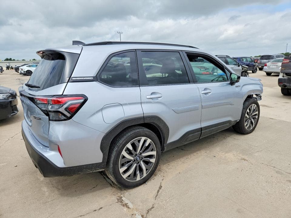 2025 SUBARU FORESTER TOURING 3