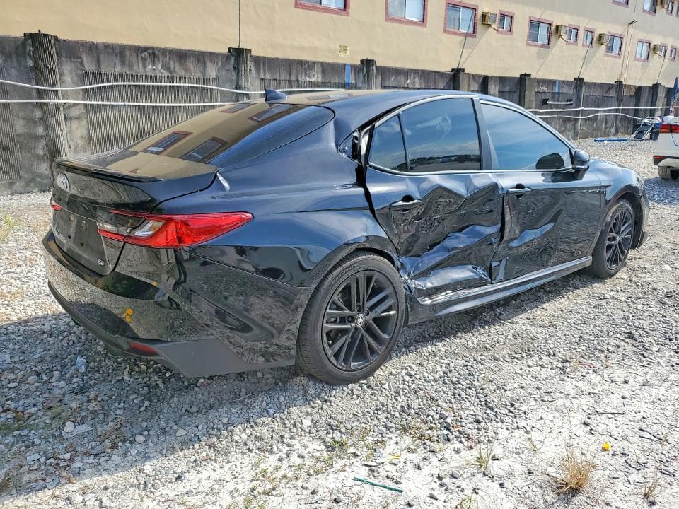 2026 TOYOTA CAMRY SE 3