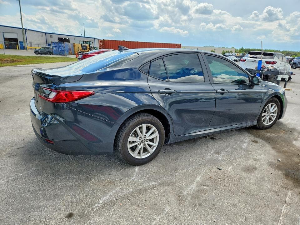 2025 TOYOTA CAMRY LE 3