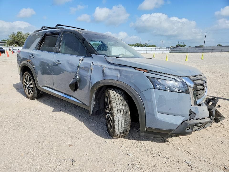 2025 NISSAN PATHFINDER PLATINUM 4