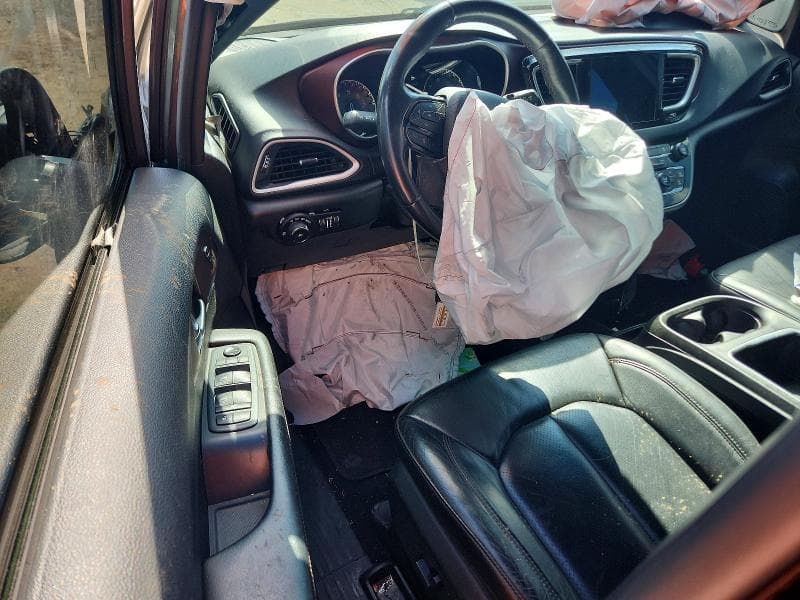 2020 CHRYSLER PACIFICA TOURING L PLUS 8